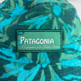 【Unisex S/M グリーン系】 2024 Patagonia ( パタゴニア ) ウェーブフェアラー バケツ ハット Wavefarer Bucket Hat WPCC / Water People Banner: Cliffs and Waves Conifer