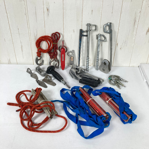 【OneSize シルバー系】 Petzl ( ペツル ) Salewa・Ever New・Snow Peak・Hope・Salewa / DBP ユマール・プーリー・アブミ・フィフィ・アイススクリュー・アイスハーケン・ロックハーケン・リングハーケン・リングボルト・