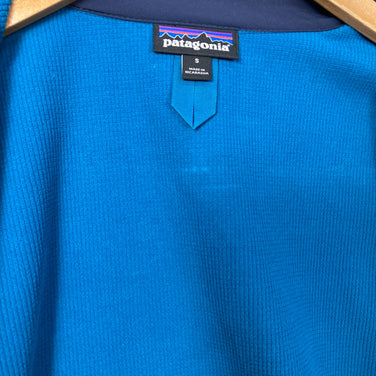 【Men's S ネイビー系】 2015 Patagonia ( パタゴニア ) アズ ハイブリッド ジャケット Adze Hybrid Jacket NVYB ソフトシェル ポリエステル ウェア トップス アウター ジャケット フリース ポーラテック・ウィンドブロ