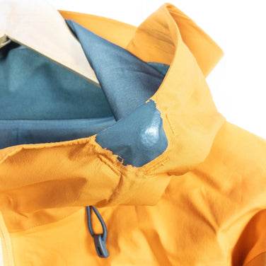 【Men's M オレンジ系】 2011 Patagonia ( パタゴニア ) スーパープルマ ジャケット Super Pluma Jacket MAN / Mango 生産終了モデル 入手困難 ナイロン ウェア トップス アウター ジャケット ハードシェル z0 - 【公式】2ndGEAR（セカンドギア）Webショップ【登山用品・アウトドア用品専門 買取販売店】