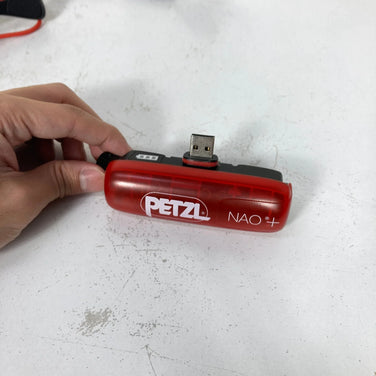 【OneSize レッド系】 Petzl ( ペツル ) ナオ プラス Nao+ ライティングギア ヘッドランプ z00059113  ヘッドランプ ライティングギア