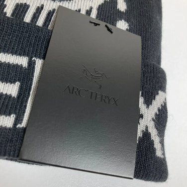 【Unisex OneSize ブラック系】 Arcteryx ( アークテリクス ) バード ワード トーク Bird Word Toque ポリエステル X000006644 Unisex ビーニー ヘッドウェア ウェア小物 ウェア - 【公式】2ndGEAR（セカンドギア）Webショップ【登山用品・アウトドア用品専門 買取販売店】