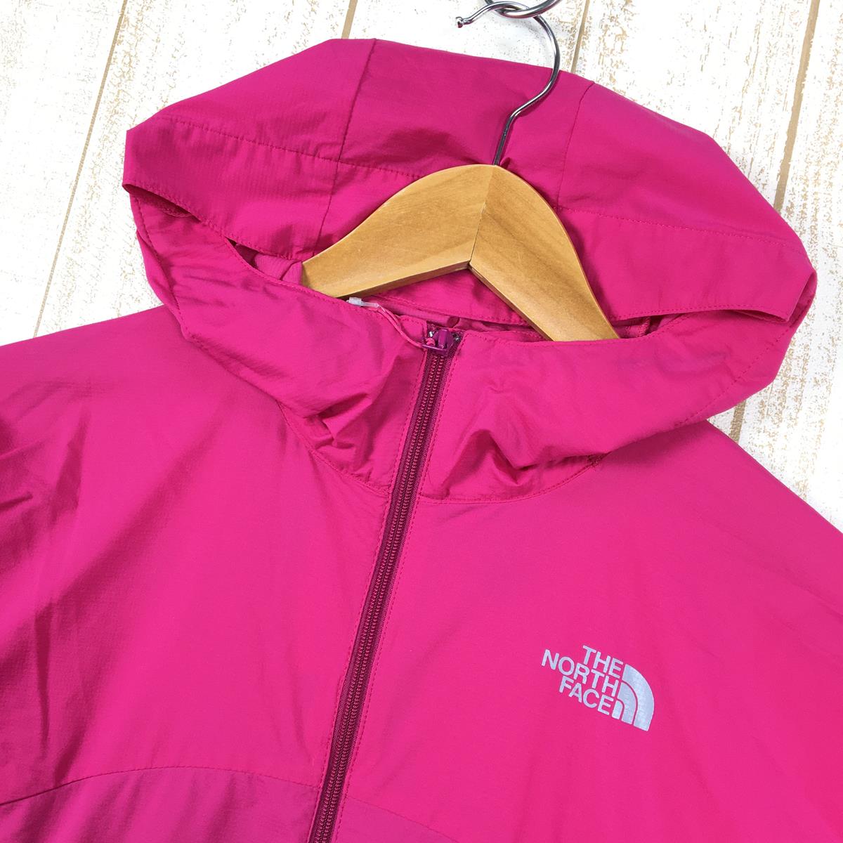 【Women's S ピンク系】 The North Face ( ザ・ノースフェイス ) スワローテイル フーディ Swallowtail Hoodie ウィンドシェル ジャケット NPW21209 Asian Women's  ウィンドシェル アウター ジャケット