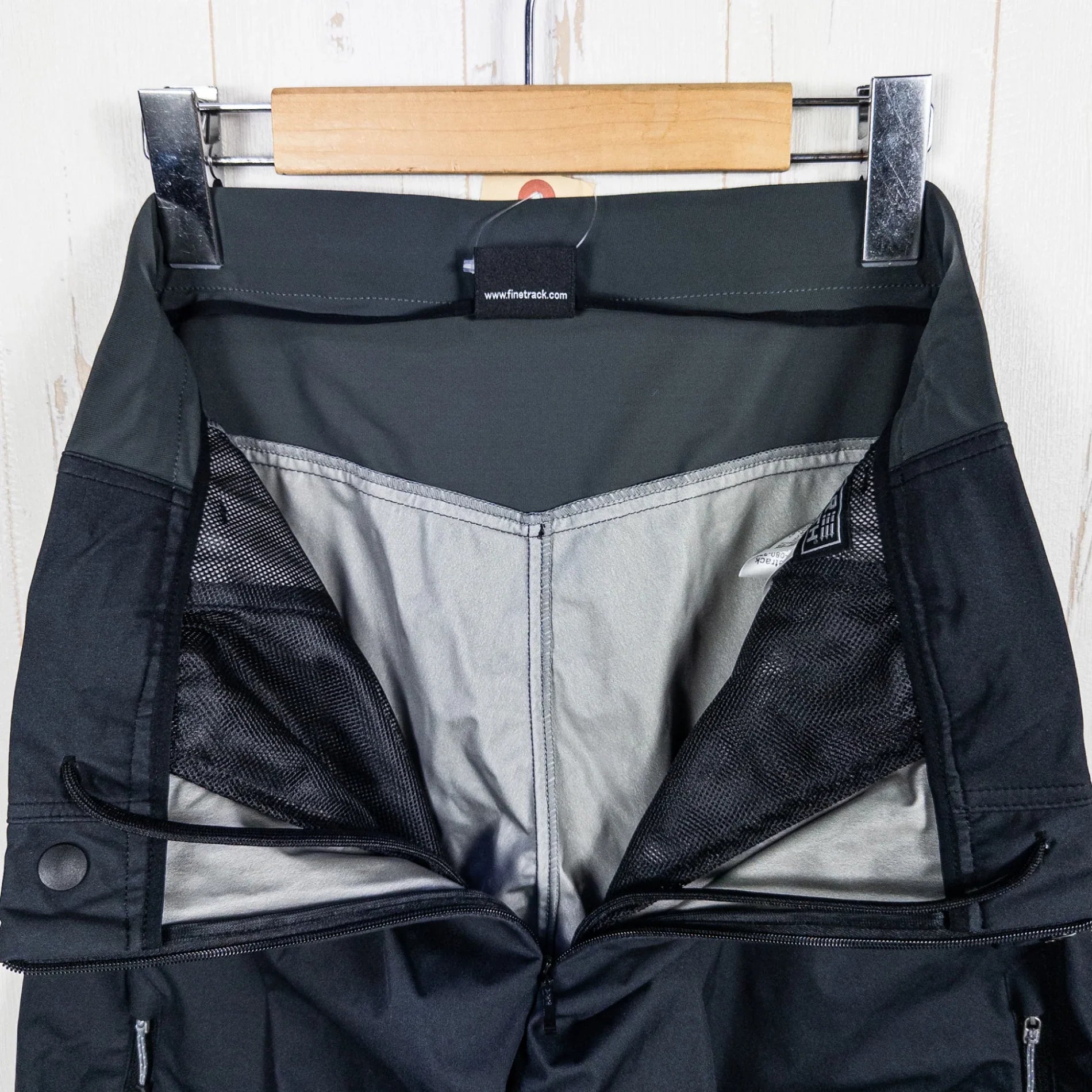 【Men's L ブラック系】 Finetrack ( ファイントラック ) フロウラップ パンツ ナイロン ウェア ボトムス ロングパンツ ソフトシェル z00051953 ソフトシェル ロングパンツ ボトムス ウェア - 【公式】2ndGEAR（セカンドギア）Webショップ【登山用品・アウトドア用品専門 買取販売店】