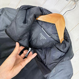 【Men's S ブラック系】 Houdini ( フーディニ ) ダンフリ Dunfri TrueBlack 化繊ダウン ウェア トップス アウター ジャケット 化繊インサレーション プリマロフト・ゴールド・インサレーション z00057978 TrueBlack