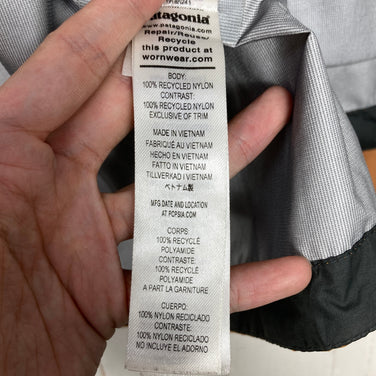 【Men's XS ベージュ系】 2023 Patagonia ( パタゴニア ) トレントシェル 3L レイン ジャケット Torrentshell 3L Rain Jacket FEBN ナイロン ウェア トップス アウター ジャケット レインシェル z00060