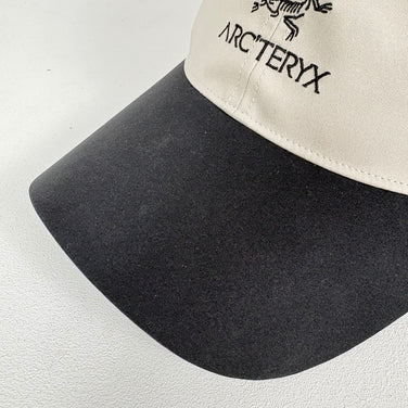 【S/M ベージュ系】 Arcteryx ( アークテリクス ) バード ワード キャップ Bird Word Cap Rune / Black ポリエステル ウェア ウェア小物 ヘッドウェア キャップ z00055191 Rune / Black キャップ