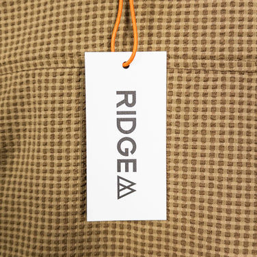 女式中号米色 Ridge Mountain Gear 舒适套头短袖衬衫，土狼棕色，涤纶，上衣