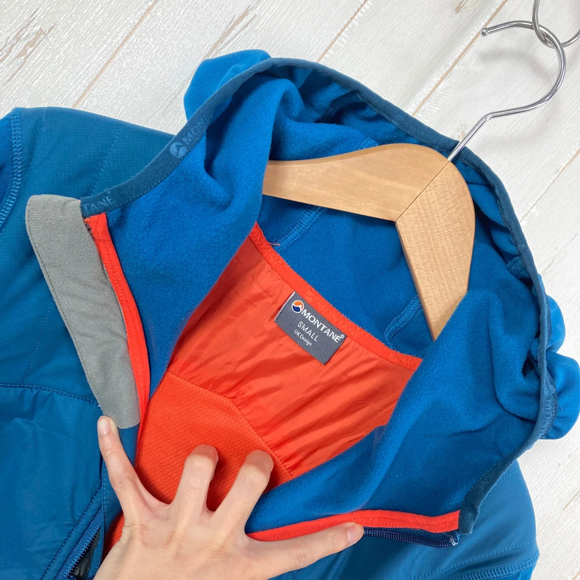 【Men's S ネイビー系】 Montane ( モンテイン ) アルファガイド ジャケット Alpha Guide Jacket Moroccan blue / Burnt orange 化繊ダウン ウェア Men's S ネイビー系】 Montane ( モンテイン ) アルファガイド