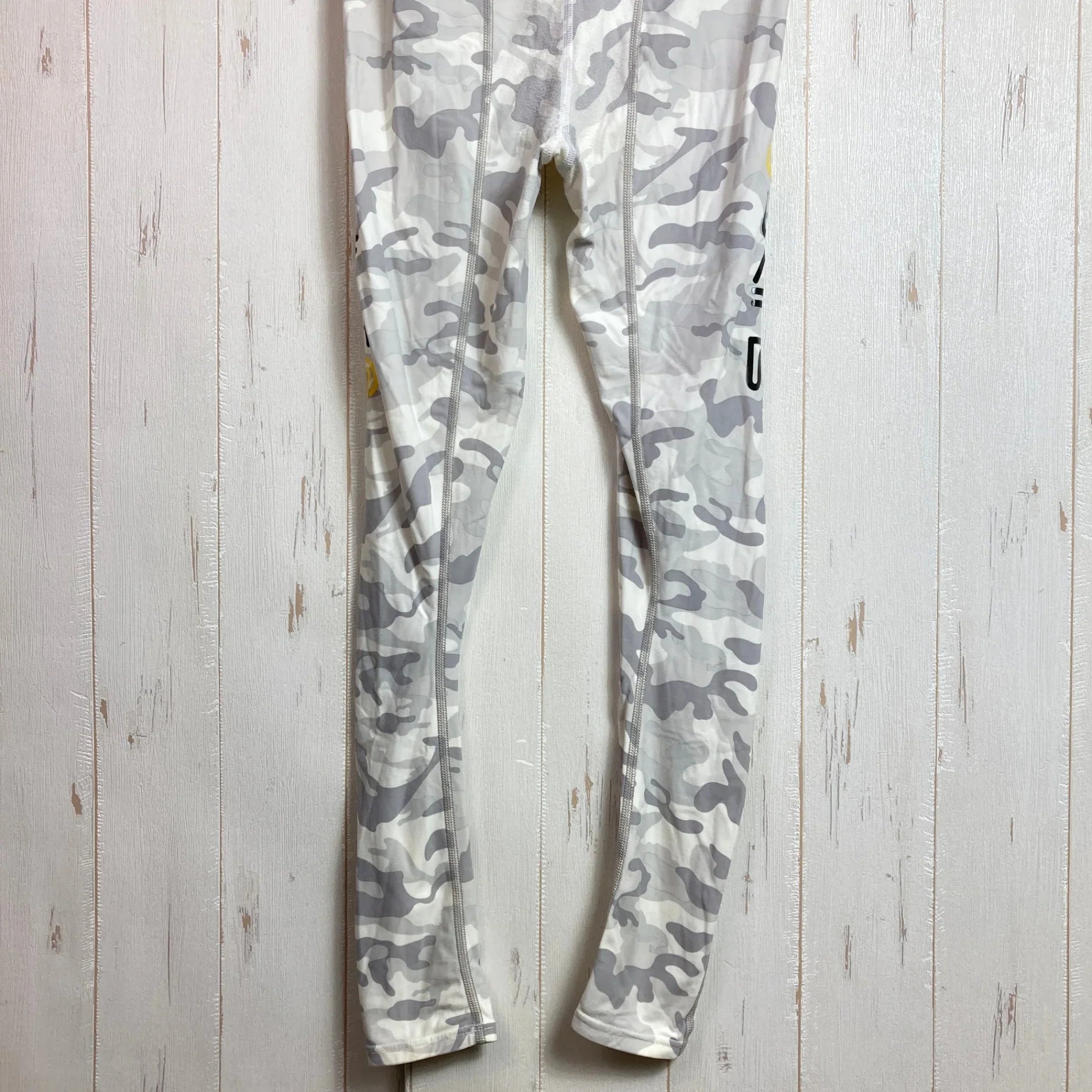 【Men's M ホワイト系】 Skins ( スキンズ ) コンプレッションタイツ カモ ナイロン ウェア ボトムス タイツ z00051878 カモ タイツ ボトムス ウェア - 【公式】2ndGEAR（セカンドギア）Webショップ【登山用品・アウトドア用品専門 買取販売店】