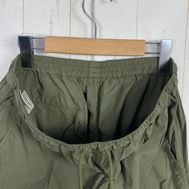 北面男士 Journeys 长裤，M 码，绿色，尼龙材质，z00054304