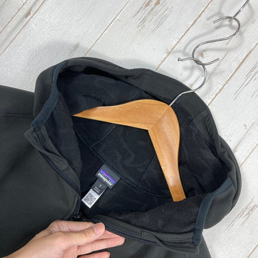 【Men's S ブラック系】 2025 Patagonia ( パタゴニア ) ハイドロピーク ストレッチ サーマル フーディ Hydropeak Stretch Thermal Hoody ポリエステル ウェア トップス アウター ジャケット フリース z000