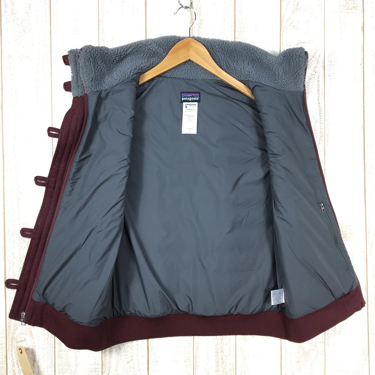 【Women's S レッド系】 Patagonia ( パタゴニア ) ヴァガボンド ベスト Vagabunda Vest サーモグリーン インサレーション 28480 International Women's DAK 化繊インサレーション アウター ジャケット