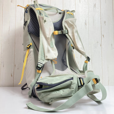 【Women's S/M ベージュ系】 Salomon ( サロモン ) エアロトレック 28 AEROTREK 28 ナイロン バッグ ストレージ バックパック デイパック 容量【～29L】 z00052566 デイパック 容量【～29L】 バックパック バッグ ストレ - 【公式】2ndGEAR（セカンドギア）Webショップ【登山用品・アウトドア用品専門 買取販売店】