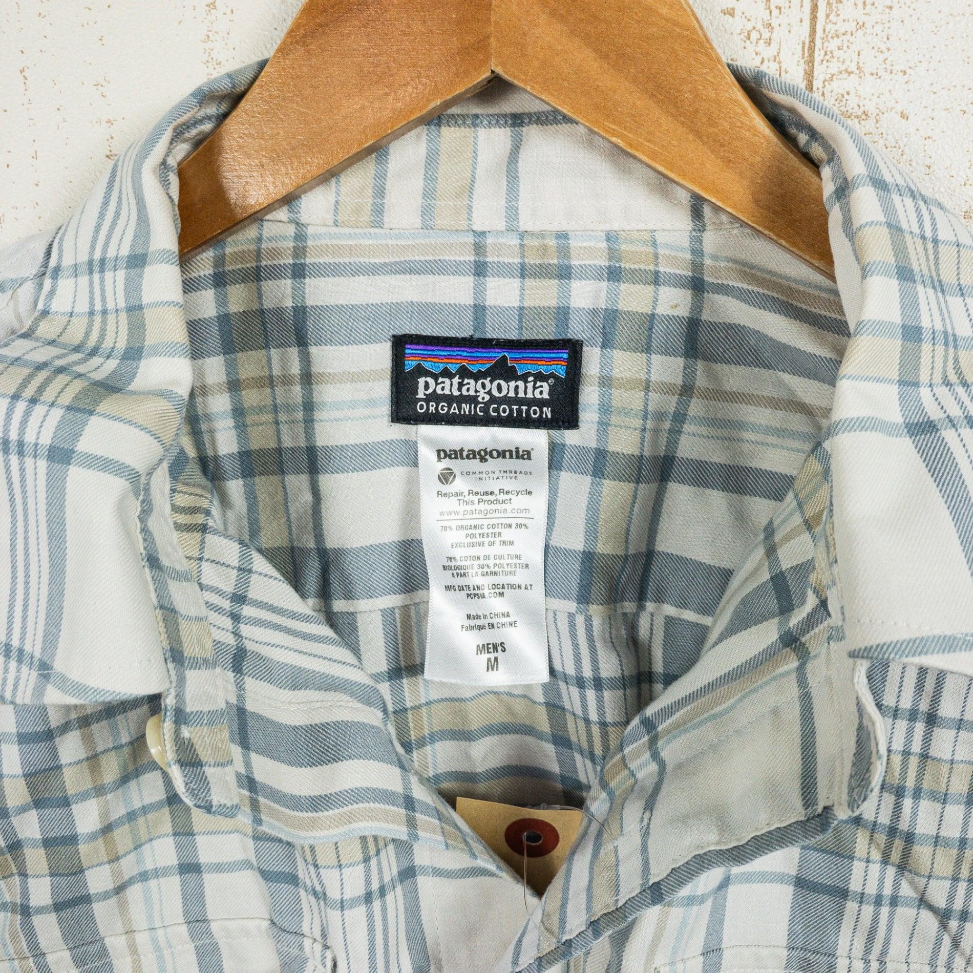 【Men's M ホワイト系】 2012 Patagonia ( パタゴニア ) バックショット シャツ Buckshot Shirt CJR 入手困難 オーガニックコットン ウェア トップス インナー シャツ ロングスリーブシャツ コットン z00050989 C - 【公式】2ndGEAR（セカンドギア）Webショップ【登山用品・アウトドア用品専門 買取販売店】