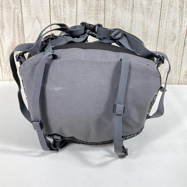 【OneSize グレー系】 And Wander ( アンドワンダー ) ペ/コ 20L デイパック Pe/Co 20L Daypack バックパック 574-3975008 Grey デイパック 容量【～29L】 バックパック バッグ ストレージ - 【公式】2ndGEAR（セカンドギア）Webショップ【登山用品・アウトドア用品専門 買取販売店】