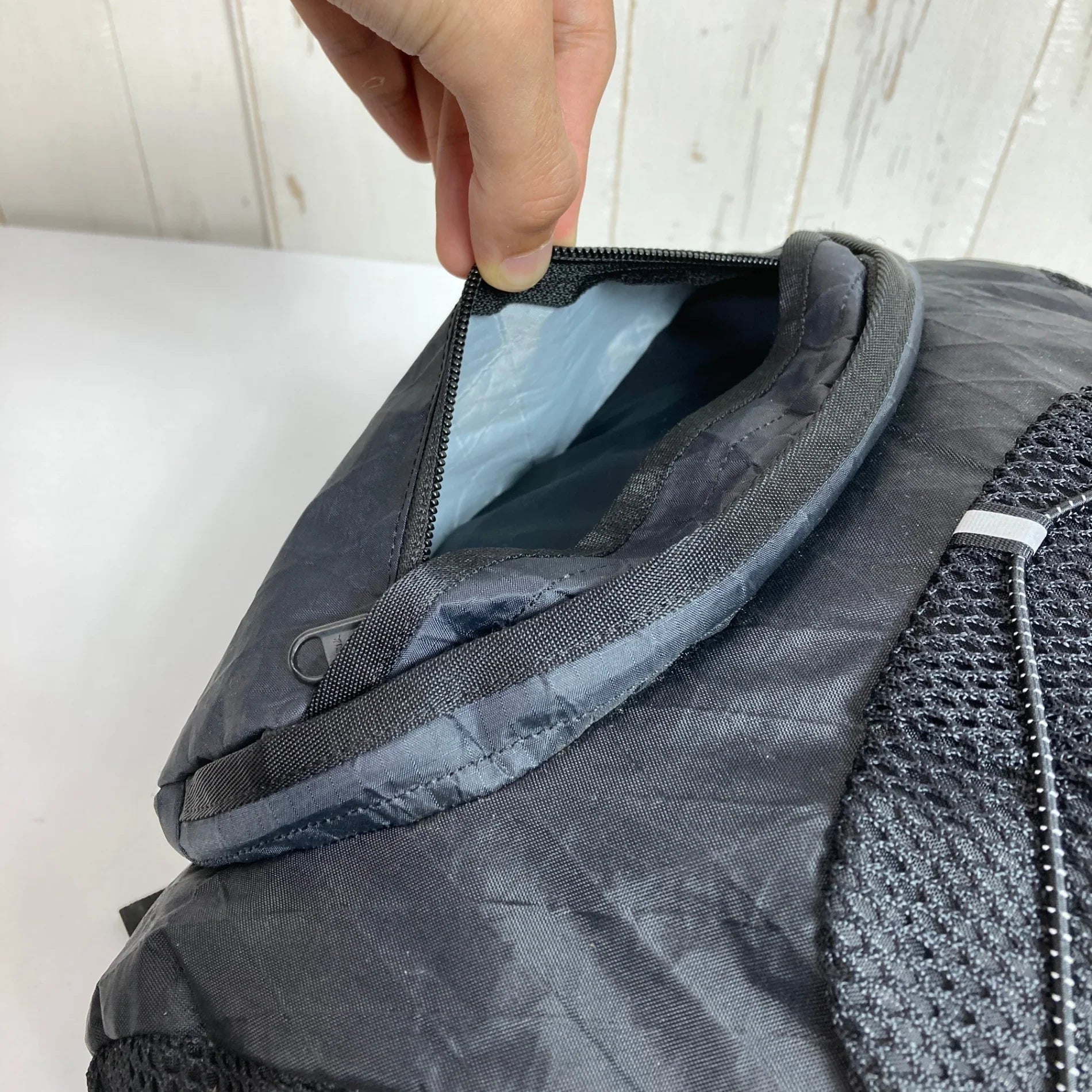 【OneSize ブラック系】 Mountain Rover（マウンテンローバー） デイパック DayPack ナイロン バッグ ストレージ バックパック デイパック 容量【～29L】 X-Pac VX21 ( エックスパック VX21 ) z00052619 デ - 【公式】2ndGEAR（セカンドギア）Webショップ【登山用品・アウトドア用品専門 買取販売店】