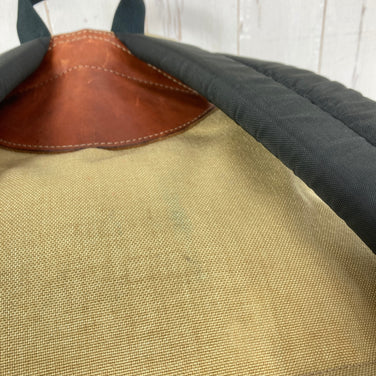 【OneSize ベージュ系】 1980s The North Face ( ザ・ノースフェイス ) デイパック Day Pack 生産終了モデル 入手困難 茶タグ 旧タグ コーデュラナイロン製 アメリカ製 ナイロン バッグ ストレージ バックパック デイパック 容