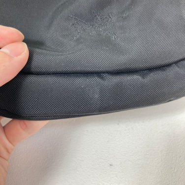 【OneSize ブラック系】 Arcteryx ( アークテリクス ) マカ 1 Maka 1 生産終了モデル 入手困難 ナイロン バッグ ストレージ サコッシュポーチ z00058664  サコッシュポーチ バッグ ストレージ