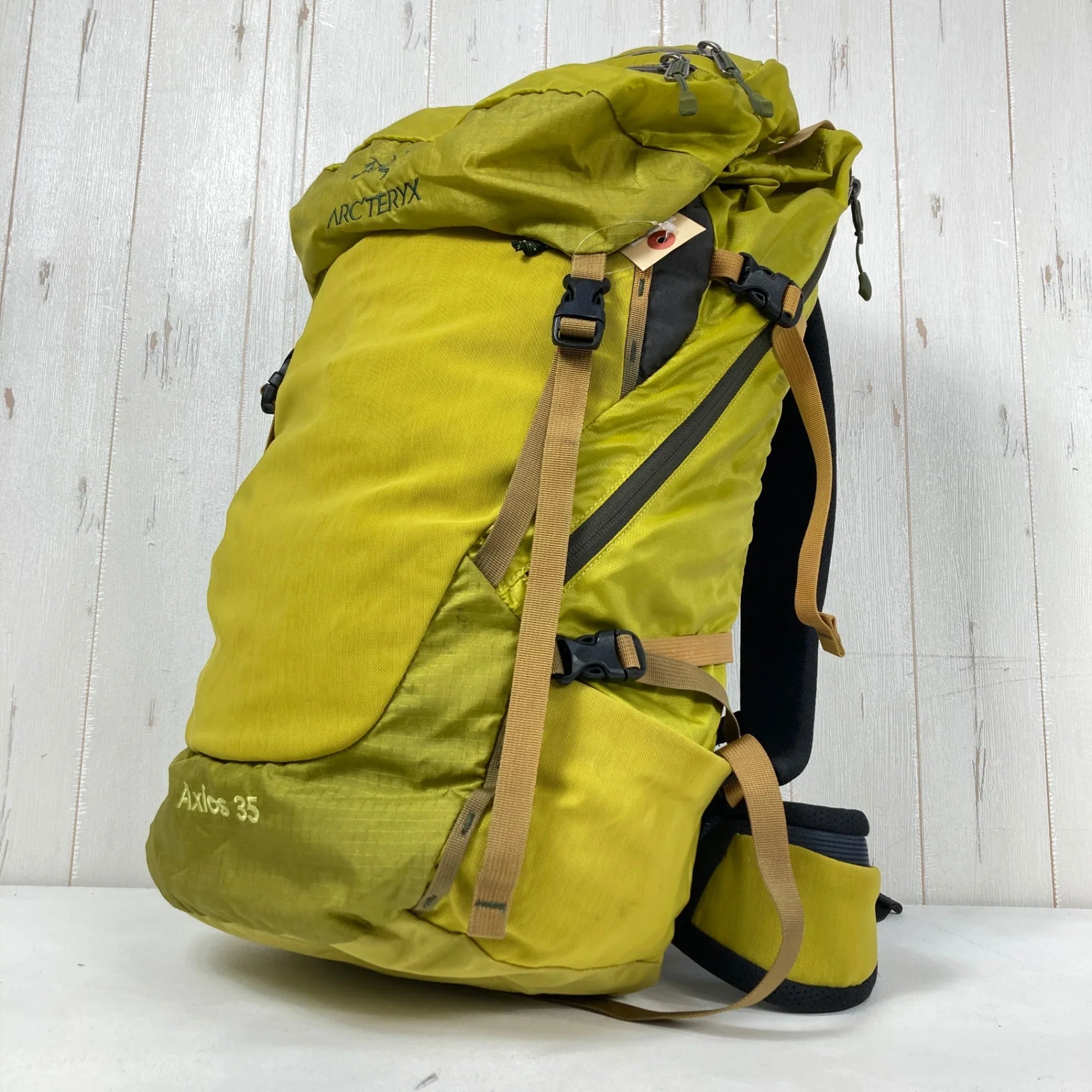 【OneSize イエロー系】 Arcteryx ( アークテリクス ) アクシオス 35 Axios 35 生産終了モデル 入手困難 ナイロン バッグ ストレージ バックパック 容量【30L～54L】 z000 OneSize イエロー系】 Arcteryx ( アークテリクス ) アクシオス 35