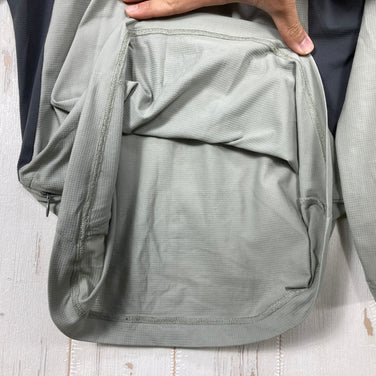 【Men's S グリーン系】 Finetrack ( ファイントラック ) ドラウト エア ジップネック Drought Air Zip Neck 吸汗速乾 軽量 日本製 ポリエステル ウェア トップス インナー シャツ ロングスリーブシャツ 化繊 z000614