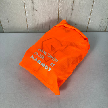 【Unisex OneSize オレンジ系】 Mammut ( マムート ) レインカバー M Raincover M vibrant orange 25-35L対応 反射ロゴ バッグ ストレージ ザックカバー z00061300 vibrant orange ザックカバー バッ
