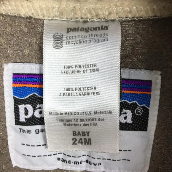 【Baby's 24M アイボリー系】 Patagonia ( パタゴニア ) ベビー レトロ ベスト Baby Retro Vest パイル フリース デカタグ 初期タグ 復刻 生産終了モデル 入手困難 61010 International Baby's NWM Nat - 【公式】2ndGEAR（セカンドギア）Webショップ【登山用品・アウトドア用品専門 買取販売店】