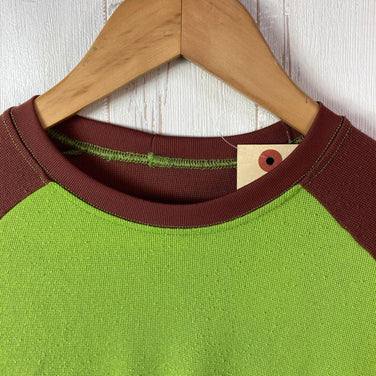 Men's Small Green 2013 Patagonia Capilene 2 Lightweight Crew Polyester T-Shirt, Long Sleeve Crew Neck