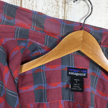 【Men's M レッド系】 Patagonia ( パタゴニア ) フランネル シャツ Flannel Shirts ネルシャツ アズテック：ブリック 雪なしタグ ビンテージ 生産終了モデル 入手困難 53831 International Men's 911 - 【公式】2ndGEAR（セカンドギア）Webショップ【登山用品・アウトドア用品専門 買取販売店】