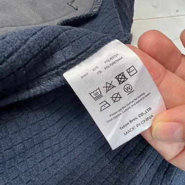 男士中号海军蓝 Teton Bros 石墨烯夹克，涤纶抓绒夹克（z00054767）。