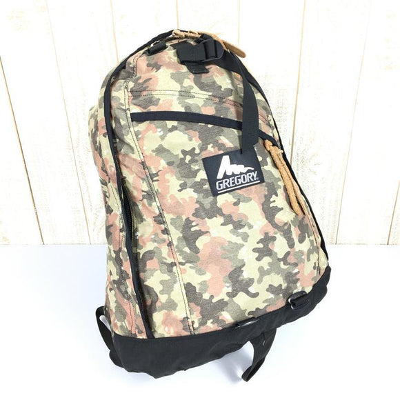【OneSize ブラウン系】 Gregory ( グレゴリー ) クラシック デイパック Classic Day Pack 26L スイスカモ コーデュラナイロン アメリカ製 旧タグ シルバータグ 入手困難 Swiss Camo デイパック 容量【～29L】 バッ - 【公式】2ndGEAR（セカンドギア）Webショップ【登山用品・アウトドア用品専門 買取販売店】