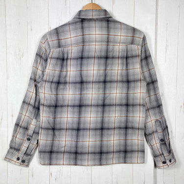 【Men's XS グレー系】 2013 Patagonia ( パタゴニア ) ロングスリーブ フィヨルドフランネルシャツ アジアンフィット Long-Sleeved Fjord Flannel Shirt - Asia Fit DWN 生産終了モデル 入手困難