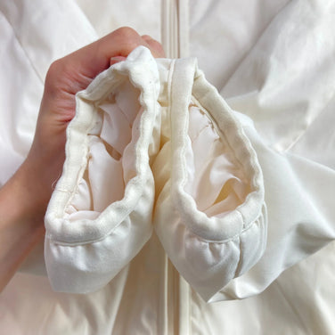 【Unisex XS アイボリー系】 Helly Hansen ( ヘリーハンセン ) スカイリム インサレーション ジャケット Skyrim Insulation Jacket ポリエステル ウェア トップス アウター ジャケット 化繊インサレーション z0005708