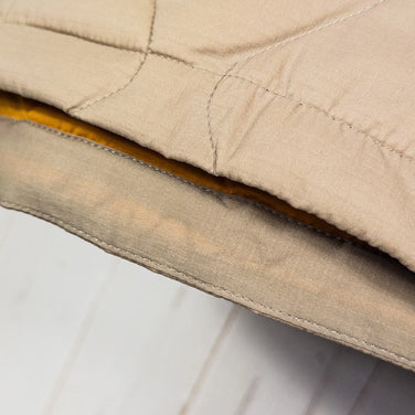 男式中号米色 Jackwolfskin Intermediate UT 夹克（JP）沙丘色合成羽绒服，带合成保暖面料