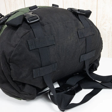 【Unisex OneSize グリーン系】 2004 Gregory ( グレゴリー ) デイ アンド ハーフ パック Day And Half Pack Gray 入手困難 銀タグ 旧タグ ナイロン バッグ ストレージ バックパック 容量【30L～54L】 z00050507 - 【公式】2ndGEAR（セカンドギア）Webショップ【登山用品・アウトドア用品専門 買取販売店】