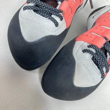 Evolv Geshido Lace 女款 23.5cm 粉色/珊瑚色/白色攀岩鞋，货号 z00054594，珊瑚色/白色