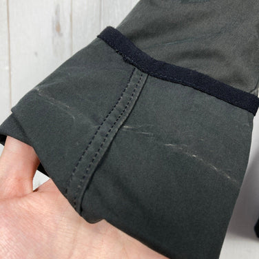 【Women's S チャコール系】 Klattermusen ( クレッタルムーセン ) エイナリーダ ジャケット Einride Jacket Eta-Proof撥水コットン フーディ International Women's  コットン アウター ジャケット トッ