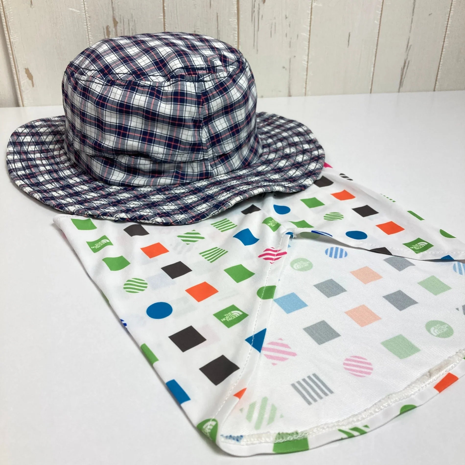 【OneSize ネイビー系】 The North Face ( ザ・ノースフェイス ) ネックゲイターシェード チェックハット ウェア ウェア小物 ヘッドウェア ハット z00052351 ハット ヘッドウェア ウェア小物 ウェア - 【公式】2ndGEAR（セカンドギア）Webショップ【登山用品・アウトドア用品専門 買取販売店】