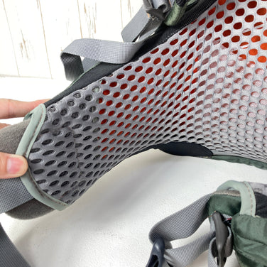 【Men's M グリーン系】 Osprey ( オスプレー ) アトモス 65 AG Atmos 65 AG ナイロン バッグ ストレージ バックパック 容量【55L～79L】 z00058979  容量【55L～79L】 バックパック バッグ ストレージ