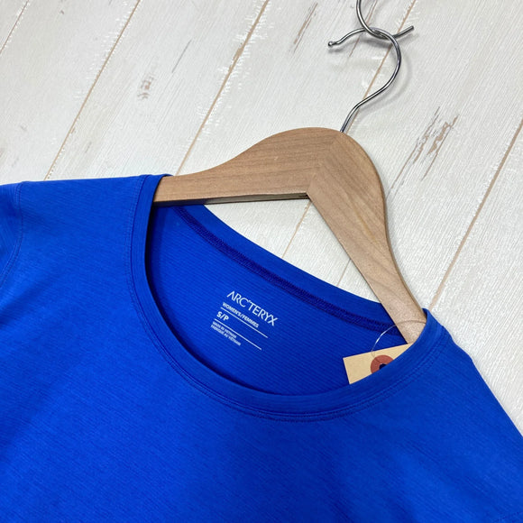 【Women's S ブルー系】 Arcteryx ( アークテリクス ) ティーマ クルー ロングスリーブ ウィメンズ Taema Crew LS Women's Phasic LT 速乾 UPF40+ 防臭 ポリエステル ウェア トップス インナー シャツ ロング