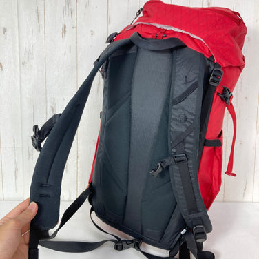 【Unisex S/M レッド系】 Mountain Hardwear ( マウンテンハードウェア ) スクランブラー 35 バックパック Scrambler 35 Backpack X-Pac VX21 ナイロン バッグ ストレージ バックパック 容量【30L～54L