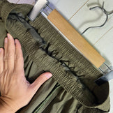 男女通用 3 绿色 Mannenrou Micro Rip Nylon Harvest Trainer，尼龙裤，长裤 (z00054002)。