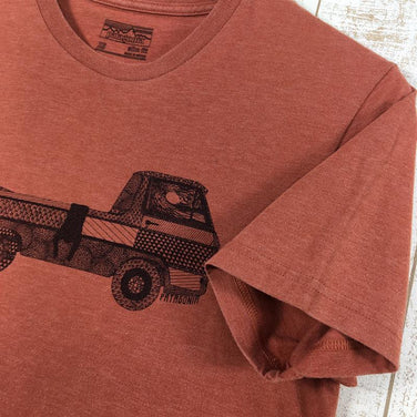 【Men's XS レッド系】 Patagonia ( パタゴニア ) ピックアップ ラインズ オーガニックコットン ポリ Tシャツ 39101 International Men's コットン ショートスリーブTシャツ クルーネック インナー シャツ トップス - 【公式】2ndGEAR（セカンドギア）Webショップ【登山用品・アウトドア用品専門 買取販売店】