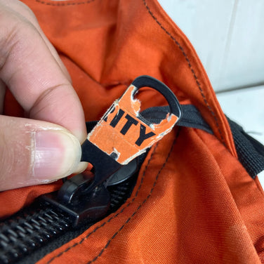 [中橙色] Gregory x Sierra Designs 60/40 旅行包。已停产，很难找到。双品牌合作款。收纳旅行包。