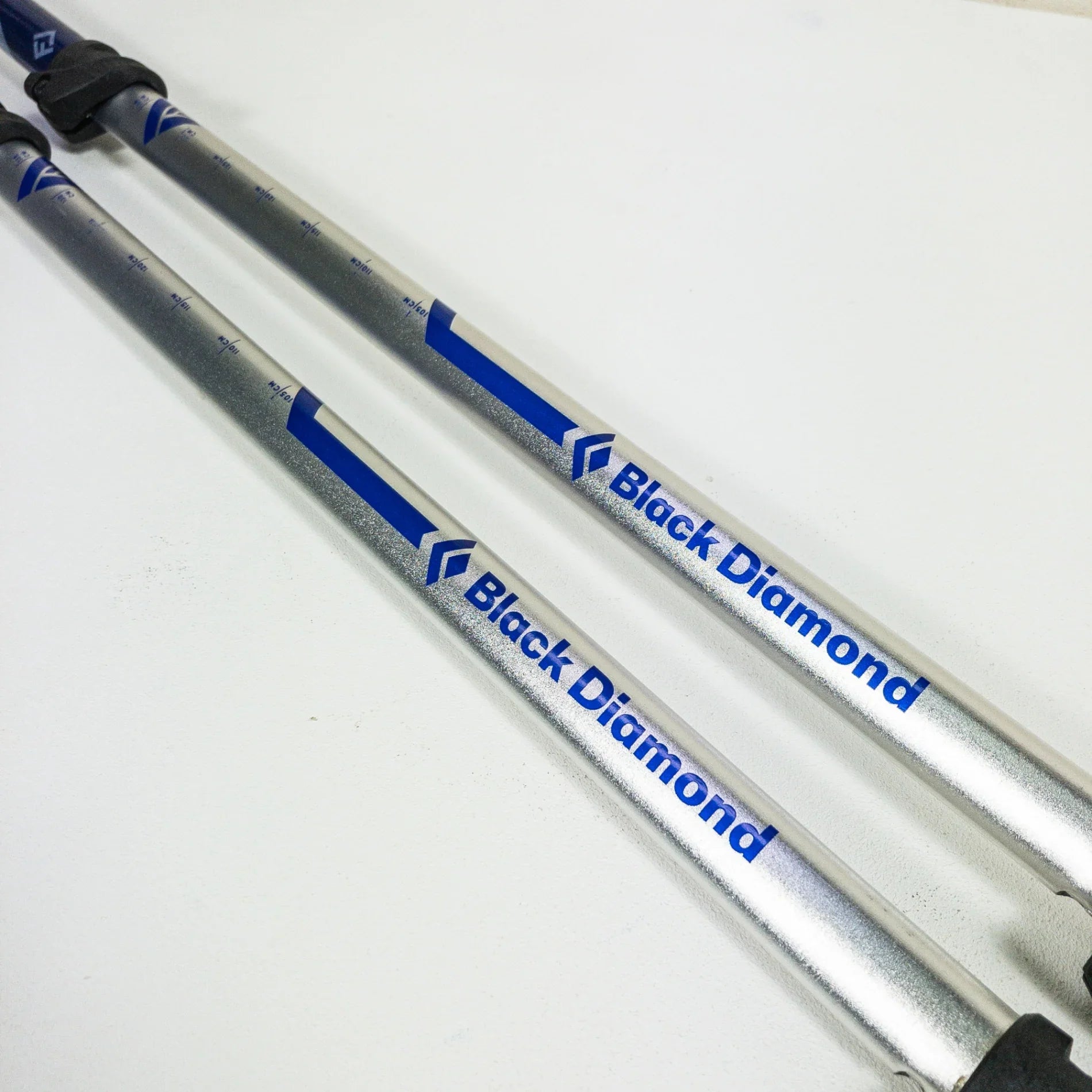 【OneSize シルバー系】 Black Diamond ( ブラックダイヤモンド ) コンツアー ショック フリックロック Contour Shock Flicklock アルミ ポール ストック トレッキングポール z00051747 トレッキングポール ポ - 【公式】2ndGEAR（セカンドギア）Webショップ【登山用品・アウトドア用品専門 買取販売店】