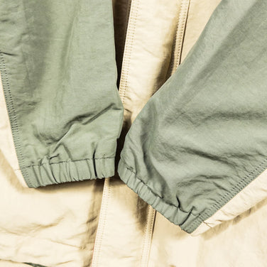 男式小号绿色 2020 Patagonia 再生尼龙派克大衣 (CSC) 停产款，难寻尼龙服装、上衣、外套 z00052839 CSC