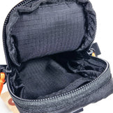 一种尺寸的 Black Ridge Mountain Gear Chest Increase，一个很难找到的带有外部储物袋的尼龙包（z00053280）。