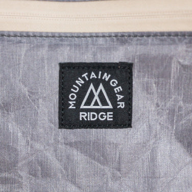 【OneSize グレー系】 Ridge Mountain Gear ( リッジマウンテンギア ) トラベルポーチ プラス Travel Pouch Plus バッグ ストレージ サコッシュポーチ DCF ( ダイニーマ・コンポジット・ファブリック / キューベン - 【公式】2ndGEAR（セカンドギア）Webショップ【登山用品・アウトドア用品専門 買取販売店】