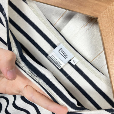 男士 ML 象牙色 Bring Basque 衬衫，裁剪缝制，米白色 x 黑色，涤纶，长袖圆领 T 恤，合成纤维，长袖，米白色 x 黑色，合成纤维，长袖