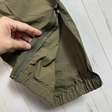 男女通用 3 绿色 Mannenrou Micro Rip Nylon Harvest Trainer，尼龙裤，长裤 (z00054002)。